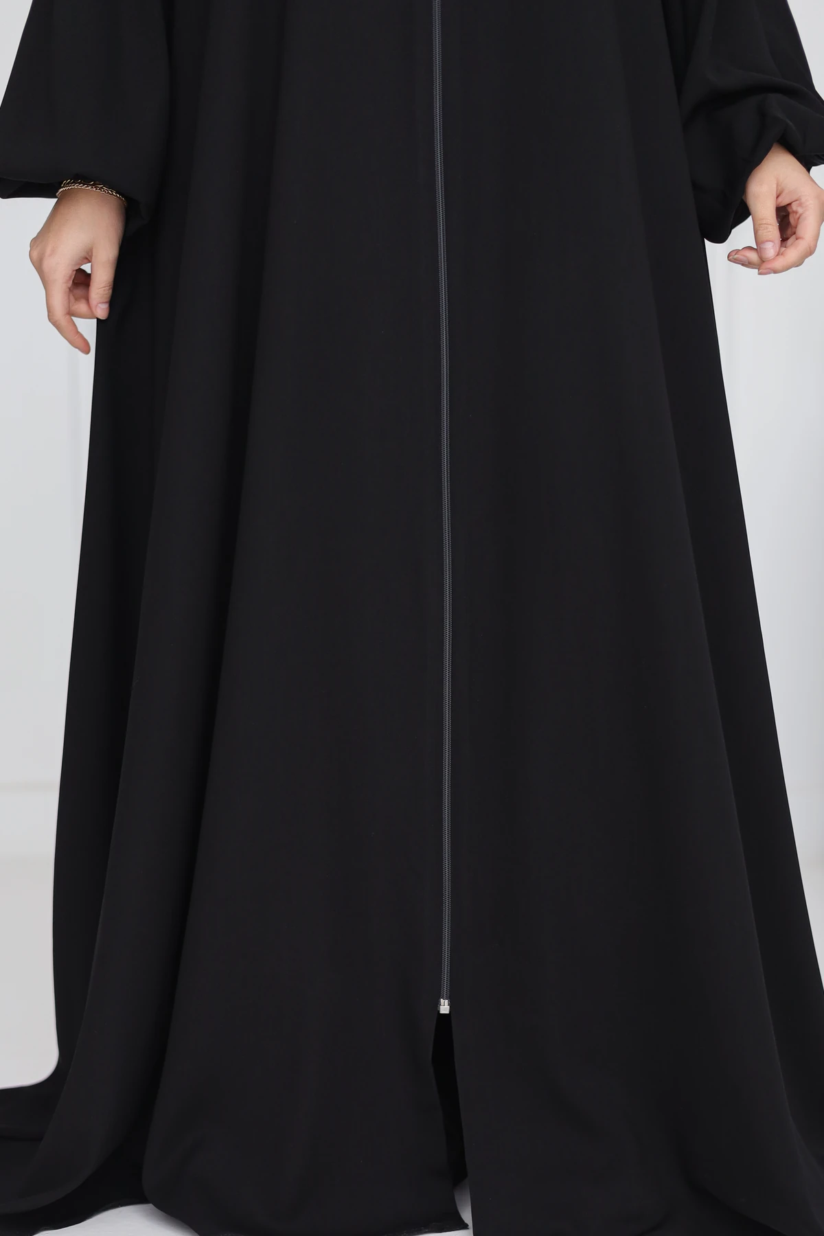 Black Zipper Abaya - View 2 | Arcadia Qatar